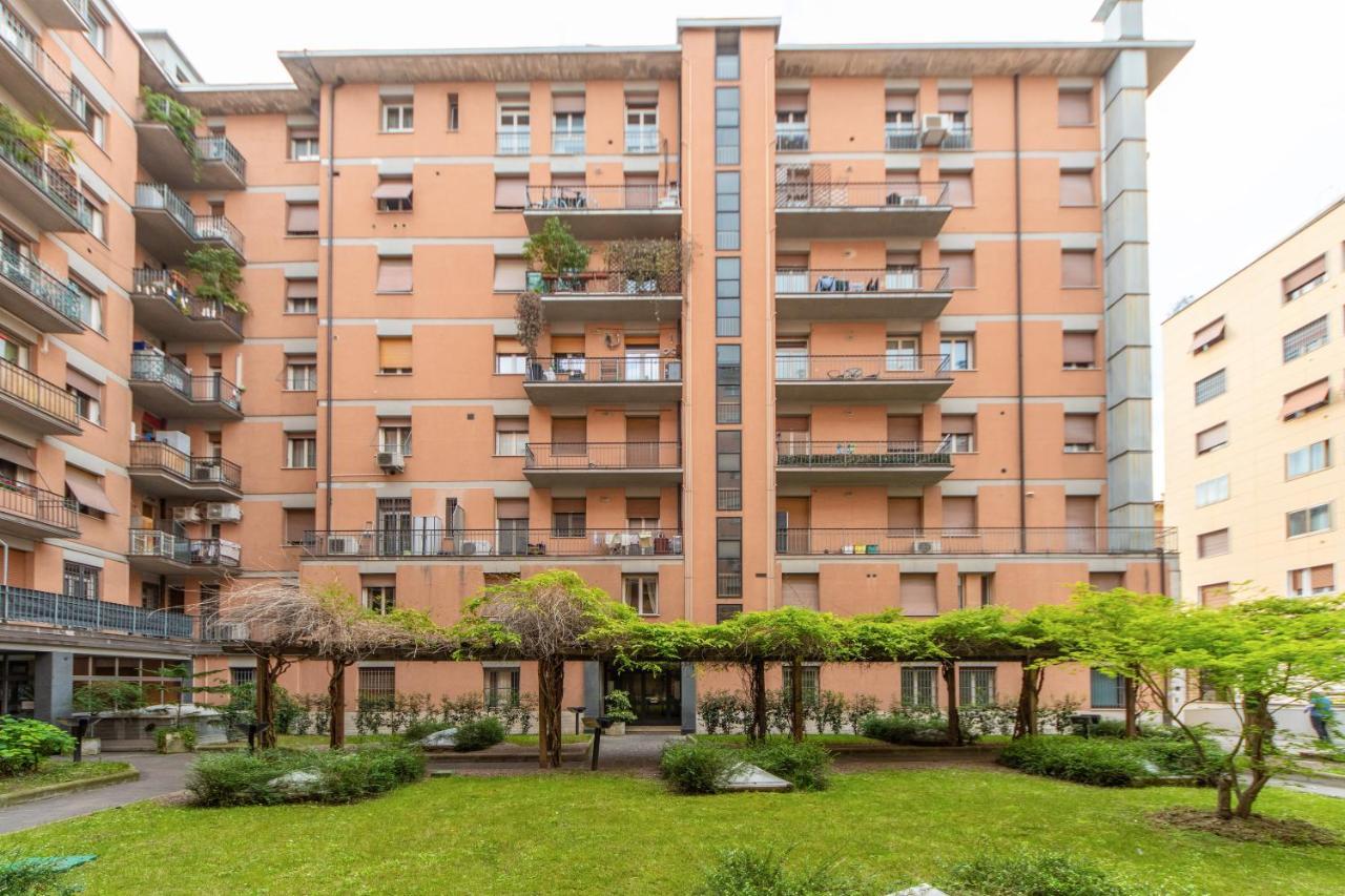 Ferienwohnung Housmart Milazzo 5 Bologna Exterior foto